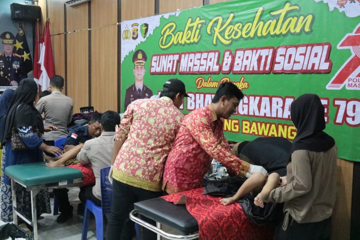 Sambut Hari Bhayangkara Ke-79, Polres Tulang Bawang Gelar Khitanan Massal Gratis Untuk 82 Anak