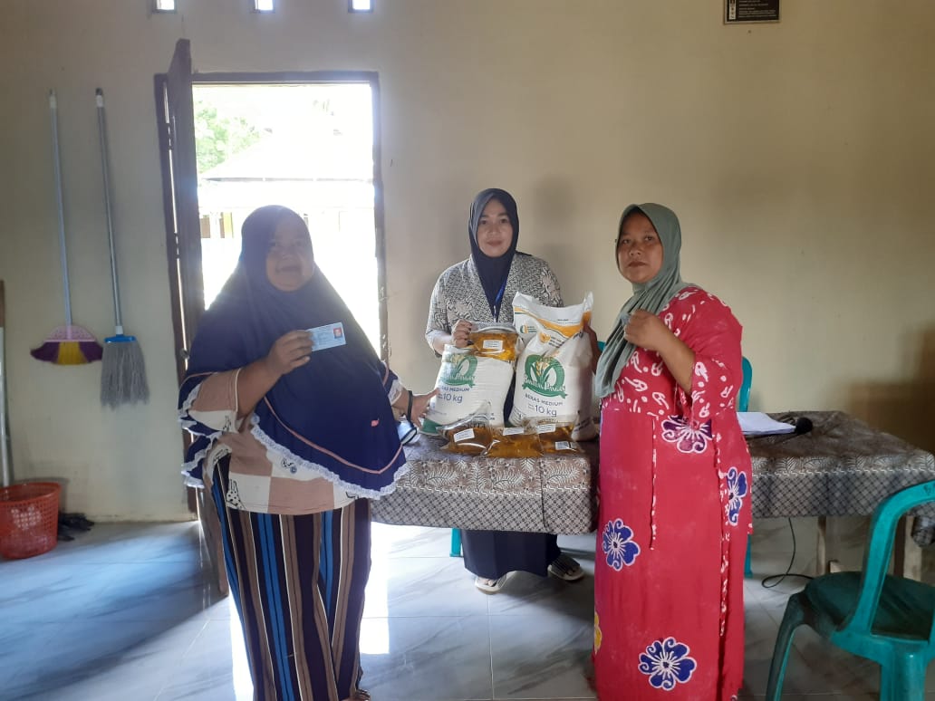 194 KPM Desa Budi Aji Terima Bantuan Sembako, Warga Apresiasi Kepedulian Pemerintah Desa