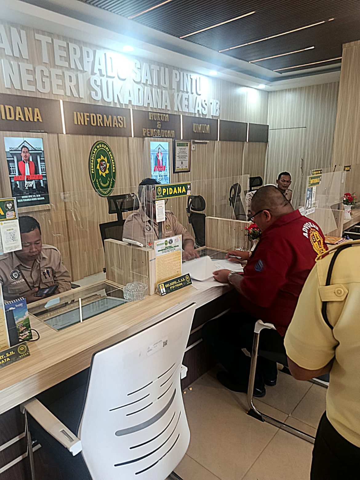 Hasil Kasasi memuaskan Hukuman M.Umar Bin Abu Tholib berkurang Hampir 5 tahun / separuh. Adv. Donny Andretti dipercaya kembali ajukan Peninjauan Kembali / PK